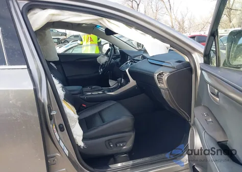 2017 Lexus Nx 200T z USA, uszkodzony, nr VIN JTJBARBZ9H2103839